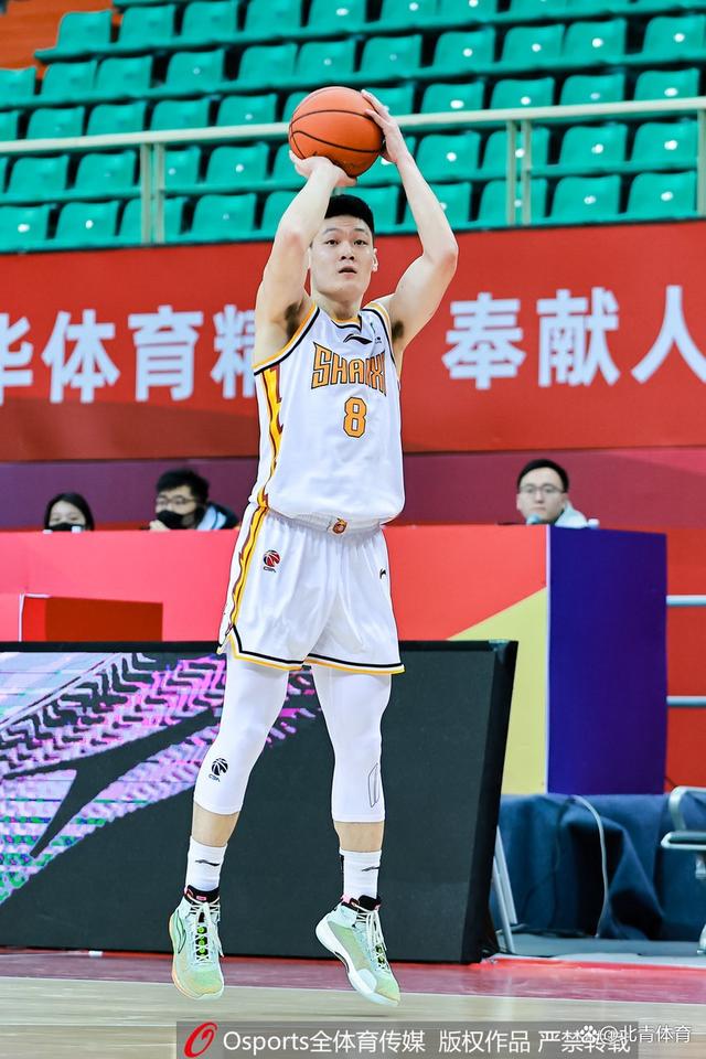 关于中国篮球的“网红球员”现象的信息