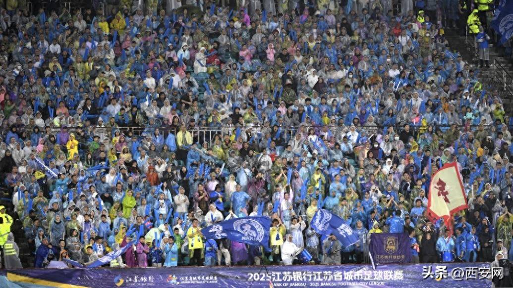 包含中超上座率回暖，成都、北京球市最火的词条