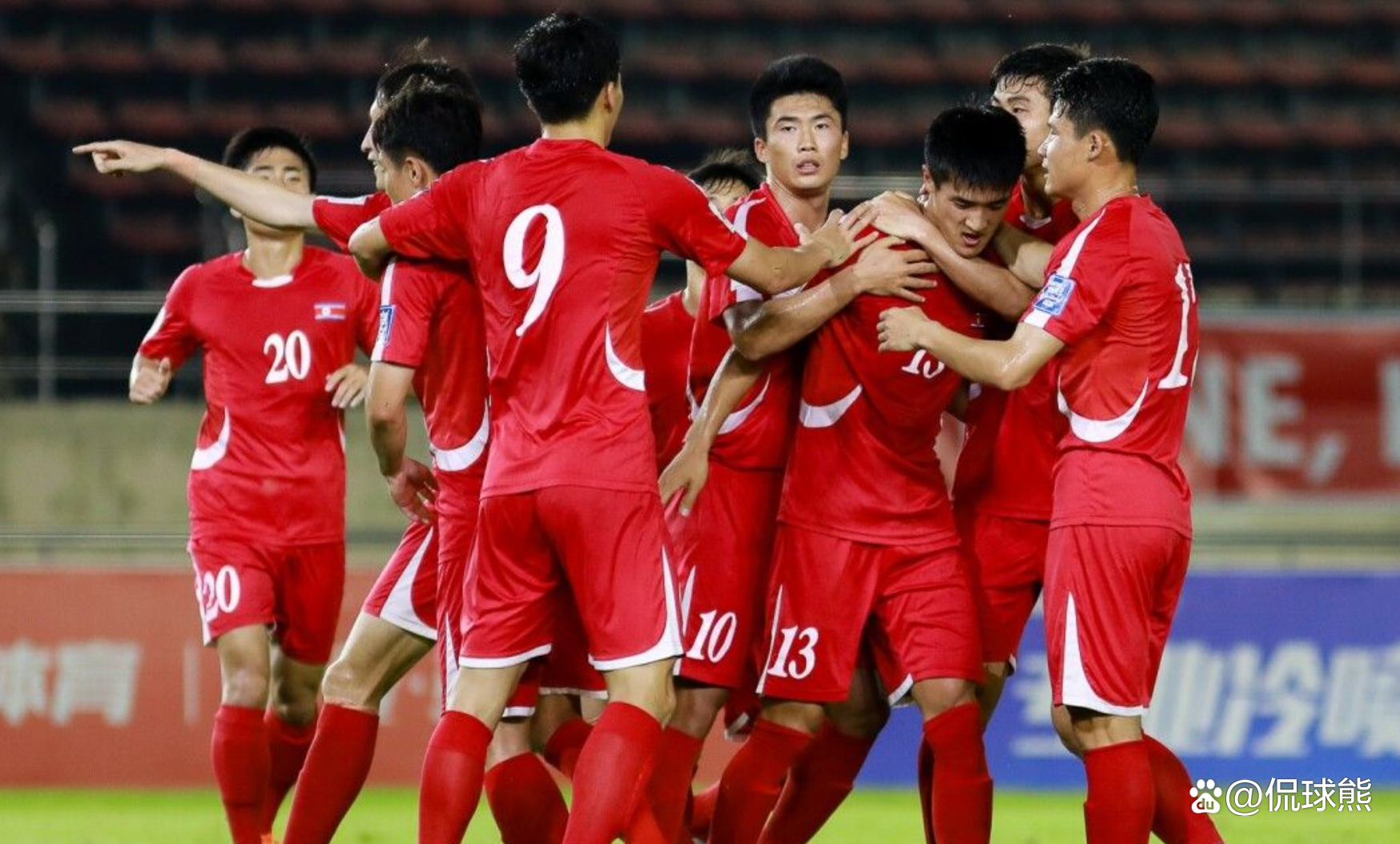 国足生死战2-1绝杀！晋级18强赛希望重燃的简单介绍